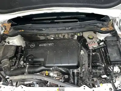Здавання транспортного засобу opel astra j lim. astra j року 2014 потужний 