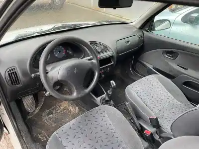 Здавання транспортного засобу citroen saxo ant 1.1 ga - nº3676-bosch - 0120335007 / 9605062980 року 2002 потужний 