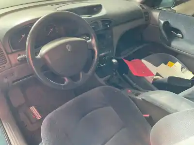 Здавання транспортного засобу renault laguna ii bg0 authentique року 2002 потужний 
