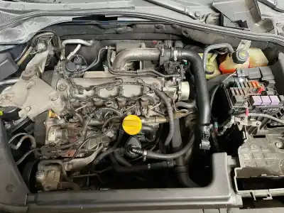 Здавання транспортного засобу renault laguna ii bg0 authentique року 2002 потужний 