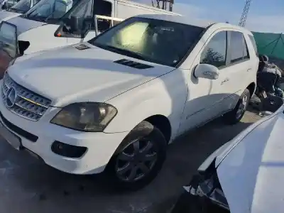 Veículo de Sucata clase c                                            clase m                                                                                                                                                                                                                                                    ml 320 cdi 4matic 164.122 do ano 2005 alimentado om642940