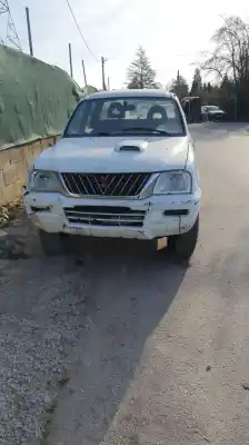 Scrapping Vehicle mitsubishi l 200 k6 7 2500 td glx 4-ptas. of the year 2004 powered 