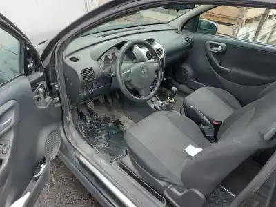 Veículo de Sucata opel corsa c corsa c do ano 2005 alimentado 