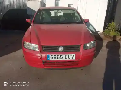 Veicolo di demolizione FIAT STILO (192) 1.9 JTD / 1.9 JTD 115 Active dell'anno 2004 alimentato 