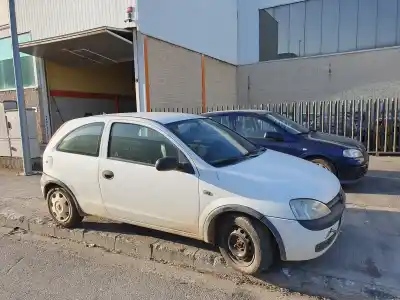 Здавання транспортного засобу opel corsa c corsa c року 2000 потужний 