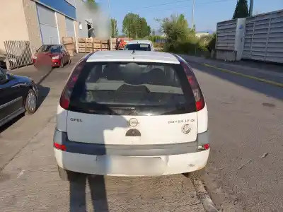 Здавання транспортного засобу opel corsa c corsa c року 2000 потужний 