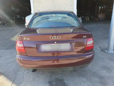 Здавання транспортного засобу audi a4 avant (b5) a4 avant року 1997 потужний 