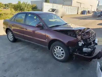 Здавання транспортного засобу audi a4 avant (b5) a4 avant року 1997 потужний 