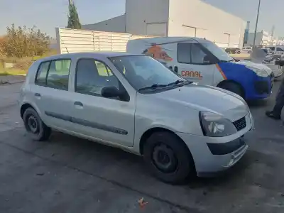 Здавання транспортного засобу renault clio ii fase ii b cb0 authentique року 2003 потужний 