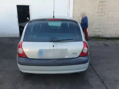 Здавання транспортного засобу renault clio ii fase ii b cb0 authentique року 2003 потужний 