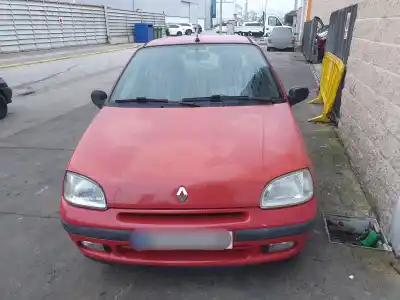 Здавання транспортного засобу RENAULT CLIO IV 1.2 TCE Energy 118 CV / 87 KW року 1991 потужний 