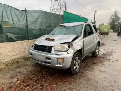 Утилизация автомобиля TOYOTA RAV 4 (A2) 2.0 Luna 4X4 года 2001 питание 
