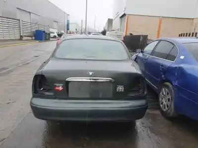 Scrapping Vehicle daewoo leganza 2.2i cdx 140 cv / 103 kw of the year 1999 powered 