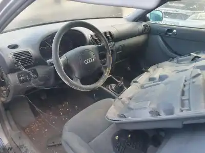 Scrapping Vehicle audi a3 (8p) 1.6 102 cv / 75 kw of the year 1996 powered  Scrapping Vehicle audi a3 (8p) 1.6 102 cv / 75 kw of the year 1996 powered