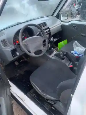 Veicolo di demolizione suzuki santana 300 2.0 hdi dell'anno 2007 alimentato 