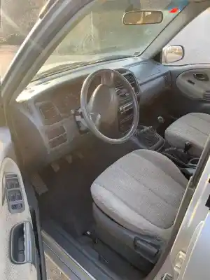 Veicolo di demolizione suzuki grand vitara 2.0 td /rf dell'anno 1998 alimentato 