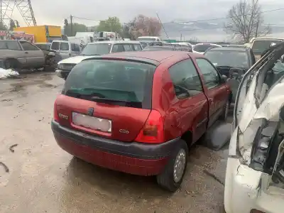 Здавання транспортного засобу renault clio ii fase ii b cb0 authentique року 2001 потужний 
