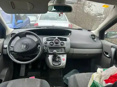Здавання транспортного засобу renault                                            scenic ii                                                                                                                                                                                                                                                  pack authentique 110 cv / 81 kw року 2006 потужний 