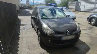 Здавання транспортного засобу renault clio iii clio iii року 2007 потужний 