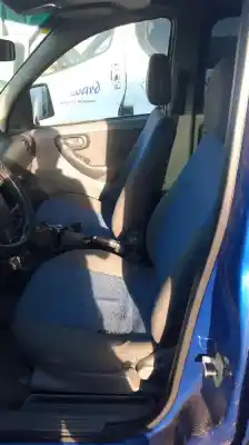 Véhicule à la ferraille corsa                                              combo                                                                                                                                                                                                                                                      1.3 cdti 16v                                                                                                                                                                                                                                               de l'année 2004 alimenté 