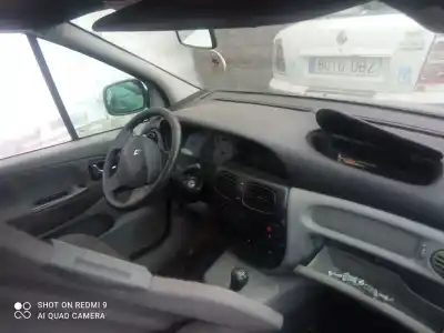 Здавання транспортного засобу renault scenic rx4 (ja0) 1.9 dci dynamique 102 cv / 75 kw року 2000 потужний 