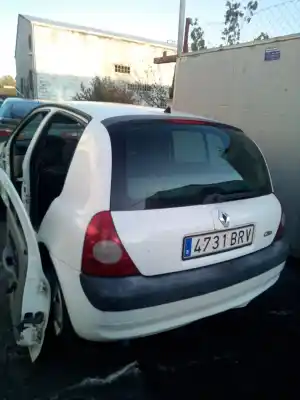 Здавання транспортного засобу renault clio ii fase ii b cb0 authentique року 2001 потужний 