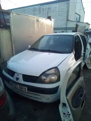 Здавання транспортного засобу renault clio ii fase ii b cb0 authentique року 2001 потужний 