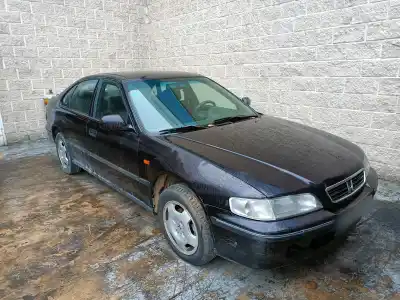 Veicolo di demolizione HONDA ACCORD 2.0 TD. -20T2N dell'anno 1998 alimentato 