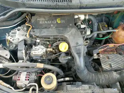Scrapping Vehicle renault scenic (ja..) 1.9 dci authentique 102 cv / 75 kw of the year 2001 powered 