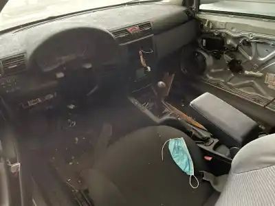 Veicolo di demolizione fiat stilo (192) 1.9 jtd / 1.9 jtd 115 active dell'anno 2004 alimentato 