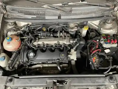 Veicolo di demolizione fiat stilo (192) 1.9 jtd / 1.9 jtd 115 active dell'anno 2004 alimentato 