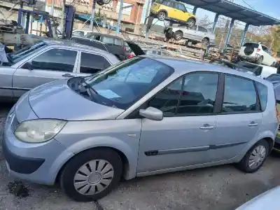 Scrapping Vehicle renault scénic ii (jm0/1_) 1.6 (jm0c jm0j jm1b) of the year 2003 powered km4t760
