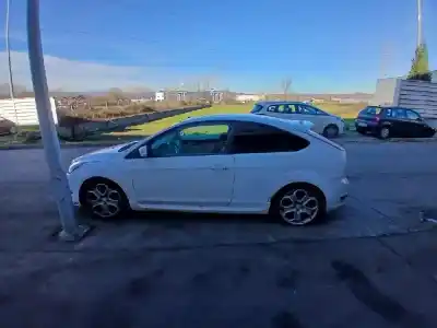 Veículo de Sucata ford focus berlina (cap) ambiente (d) do ano 0 alimentado kkda