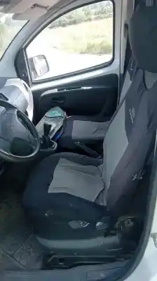 Veicolo di demolizione peugeot bipper básico 73 cv / 54 kw dell'anno 0 alimentato 