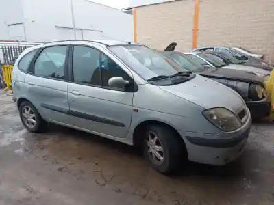 Здавання транспортного засобу renault scenic (ja..) 1.9 dci authentique року 2002 потужний 