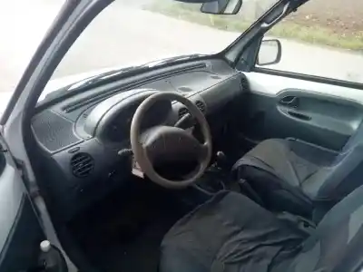 Veículo de Sucata renault kangoo (f/kc0) authentique do ano 0 alimentado 