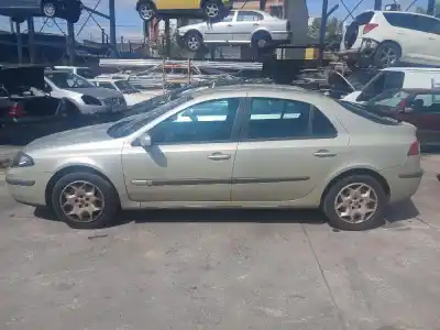 Veículo de Sucata RENAULT LAGUNA II  do ano 0 alimentado F9Q 17