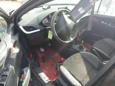 Veículo de Sucata peugeot 207 confort do ano 0 alimentado 8hz