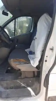 Veículo de Sucata renault trafic combi ab 4.01 6 plazas l2h1 acristalado parcial do ano 0 alimentado 