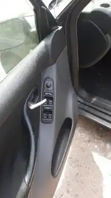 Veicolo di demolizione seat leon (1m1) signo dell'anno 0 alimentato 