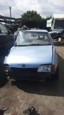 Véhicule à la ferraille OPEL KADETT  de l'année 0 alimenté 16SV