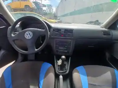 Scrapping Vehicle volkswagen bora berlina (1j2) conceptline of the year 0 powered atd