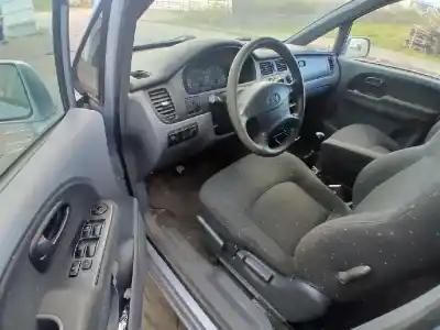 Scrapping Vehicle hyundai trajet (fo) 2.0 gls of the year 0 powered g4jp