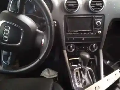 Veículo de Sucata audi a3 sportback (8p) 2.0 tdi ambiente do ano 2010 alimentado cffb