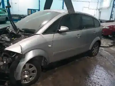 Veículo de Sucata audi a2 (8z) 1.4 do ano 2000 alimentado aua