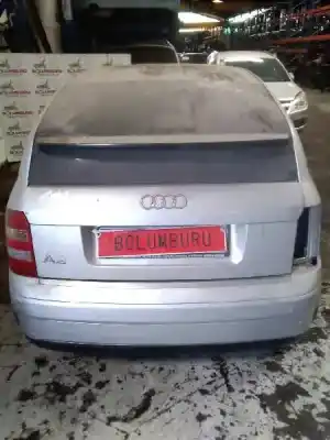 Veículo de Sucata audi a2 (8z) 1.4 do ano 2000 alimentado aua