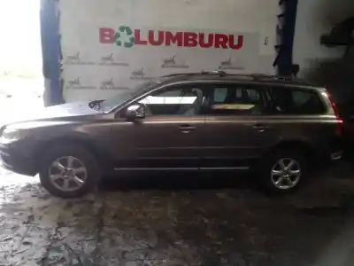 Vehicul casat VOLVO XC70  al anului 2008 alimentat D5244T4