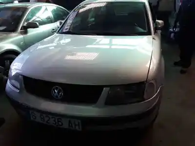 Vehicul casat VOLKSWAGEN PASSAT BERLINA (3B2)  al anului 1997 alimentat ADR