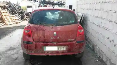 Veículo de Sucata renault clio iii authentique do ano 2007 alimentado k9k766