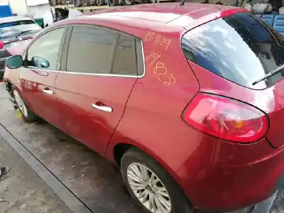 Sloopvoertuig fiat bravo (198) 1.6 16v active multijet (77kw) van het jaar 2009 aangedreven 198a3000